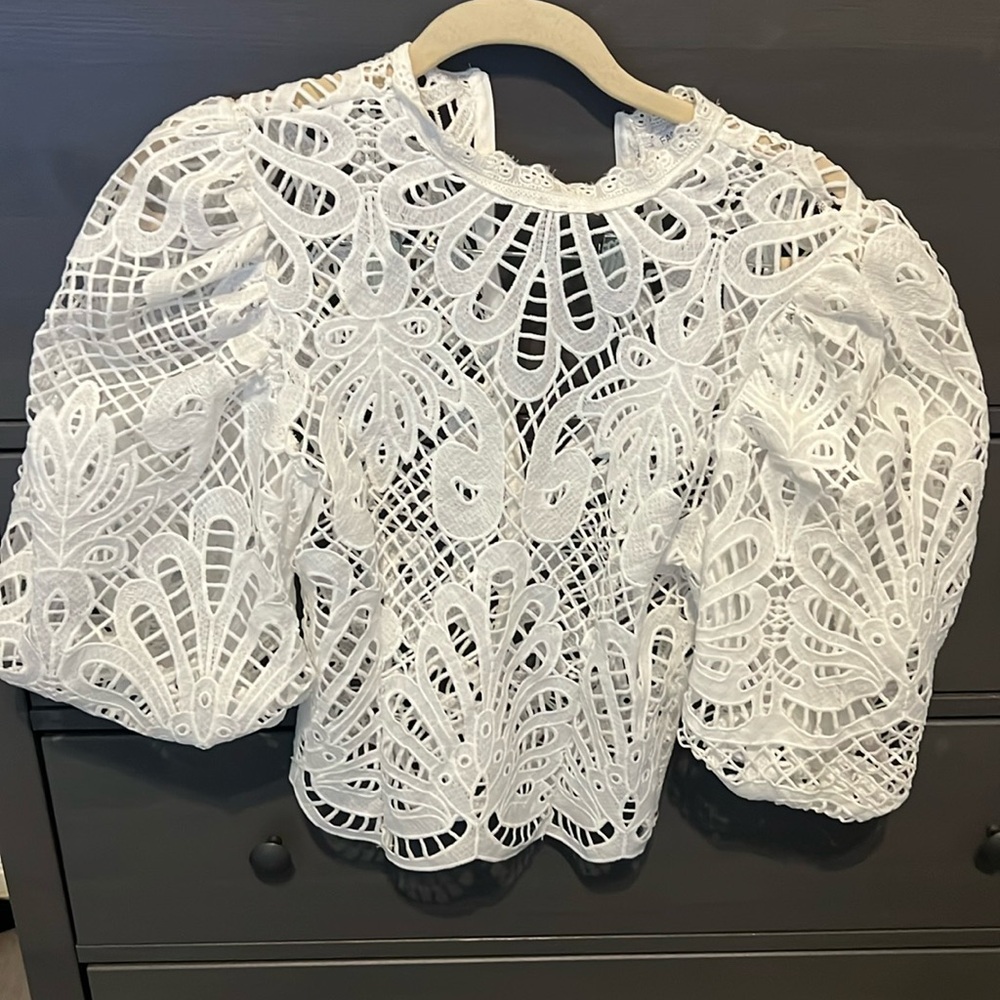 Fashion Nova Lace top. Worn once in perfect condition